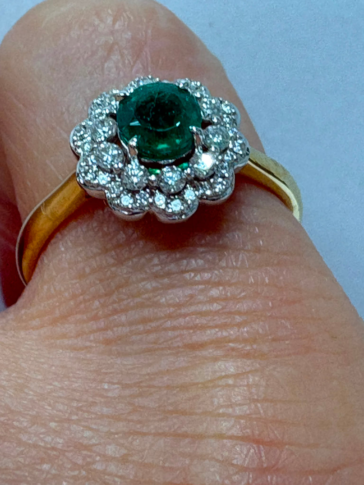 emerald diamond cluster ring, 18ct gold emerald ring, round emerald ring, emerald engagement ring alternative, pre-loved emerald ring UK, emerald cluster ring Harrogate, diamond halo emerald ring, second hand emerald ring size N