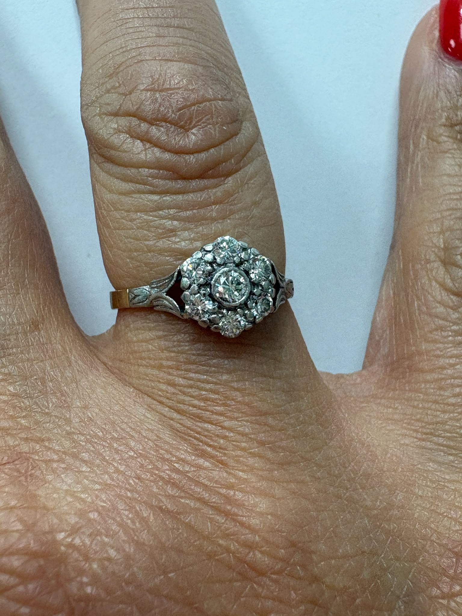 vintage ring, diamond cluster ring, pre-loved jewellery, 18ct gold ring, second-hand engagement ring, daisy cluster ring, vintage diamond ring Yorkshire, antique-style ring Harrogate
