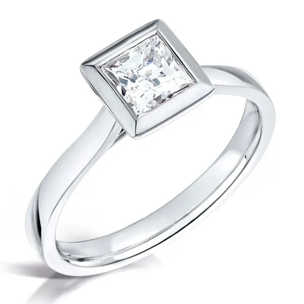 PRINCESS CUT DIAMOND SOLITAIRE  ENGAGEMENT RING