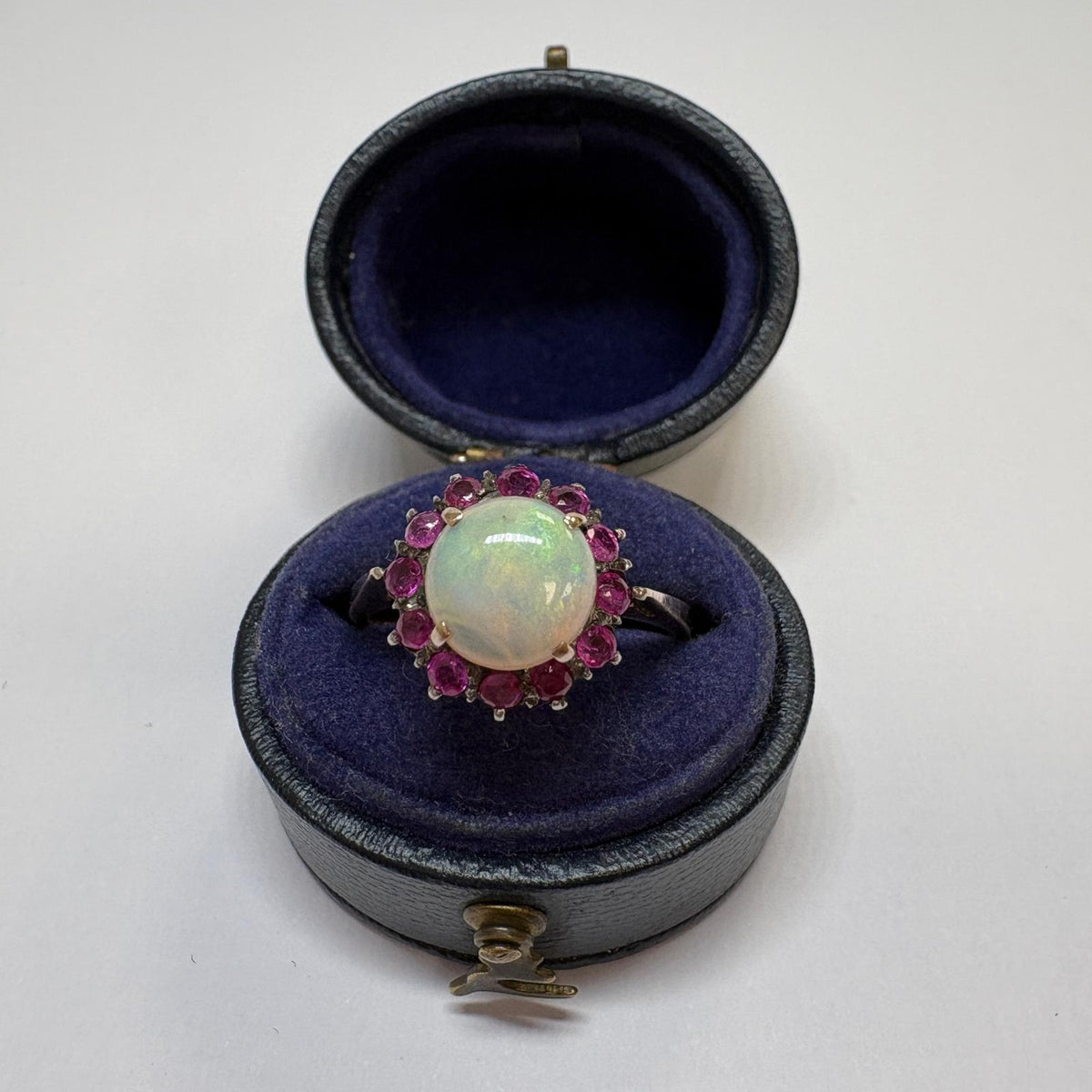 opal cluster ring, opal ring UK, October birthstone ring, 9ct gold opal ring, opal and pink sapphire ring, pre-loved opal ring, vintage style opal ring, second hand opal ring