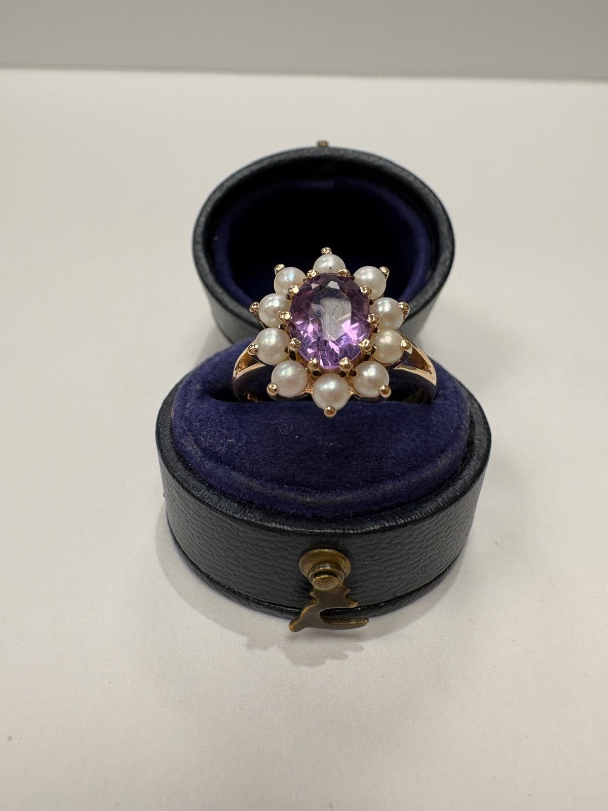 pre-loved amethyst ring, vintage cluster ring, second hand 9ct gold ring UK, amethyst pearl ring, pre-owned flowerhead ring, antique style cluster ring, vintage ring for sale UK, second hand fine jewellery UK, seed pearl ring