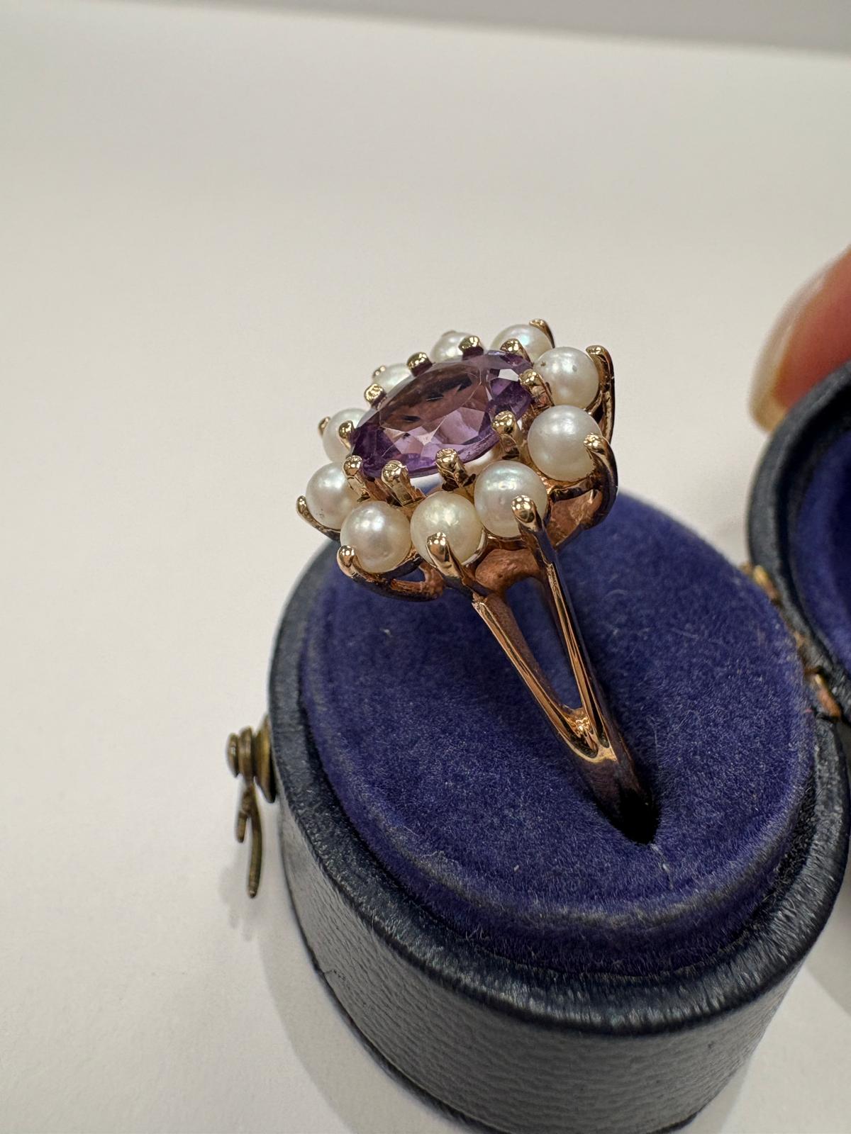 pre-loved amethyst ring, vintage cluster ring, second hand 9ct gold ring UK, amethyst pearl ring, pre-owned flowerhead ring, antique style cluster ring, vintage ring for sale UK, second hand fine jewellery UK, seed pearl ring