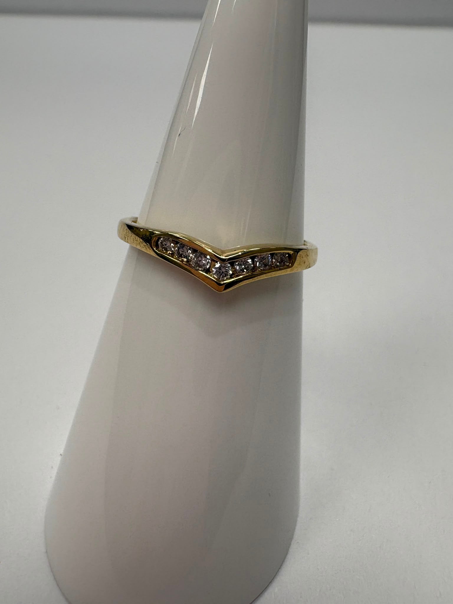 pre-loved diamond ring, vintage wishbone ring, second hand 9ct gold ring UK, pre-owned diamond wedding band, vintage gold ring for sale UK, channel set diamond ring, wishbone ring size N, second hand fine jewellery UK, pre-loved wedding ring
