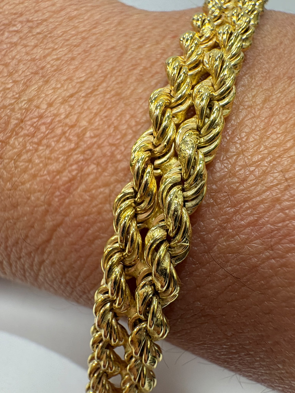 pre-loved gold bracelet, second hand 9ct gold bracelet, vintage rope chain bracelet, pre-owned gold bracelet UK, 9ct gold rope bracelet