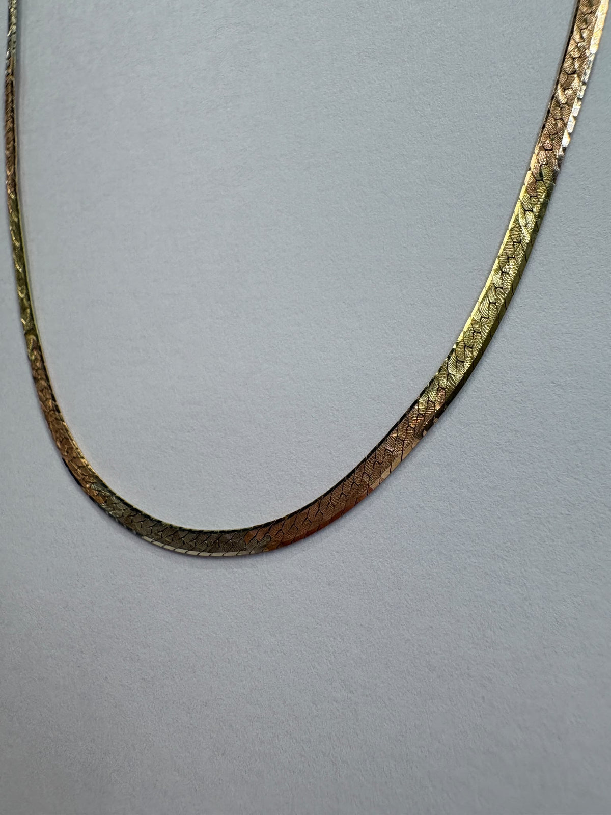Harrogate Jewellers three tone gold necklace, herringbone chain necklace, pre-loved 14ct gold chain, second hand tri-colour gold necklace, flat herringbone necklace
