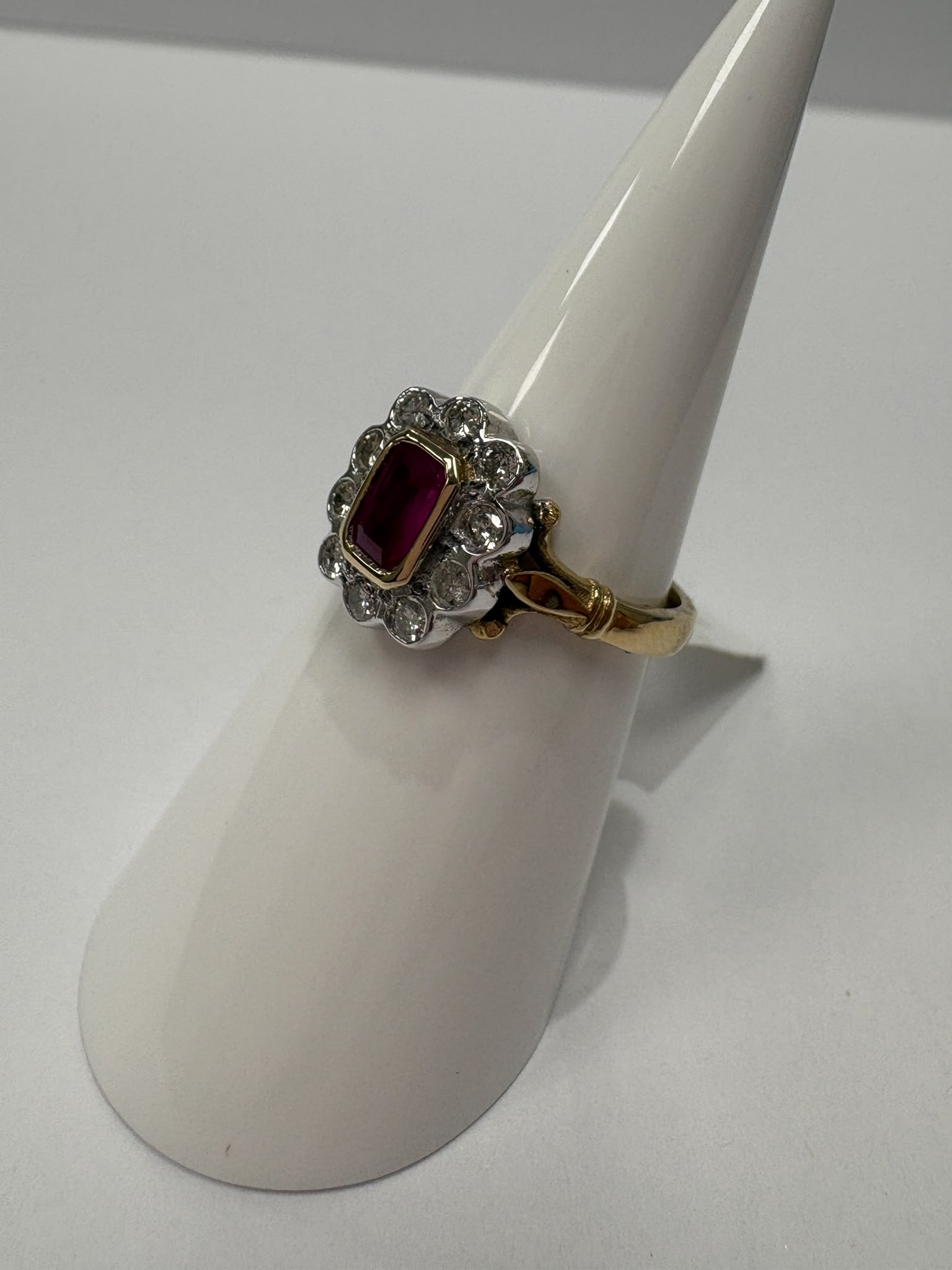 ruby and diamond ring, second hand cluster ring, vintage ruby ring, pre-loved gold ring Harrogate, antique ruby ring Yorkshire