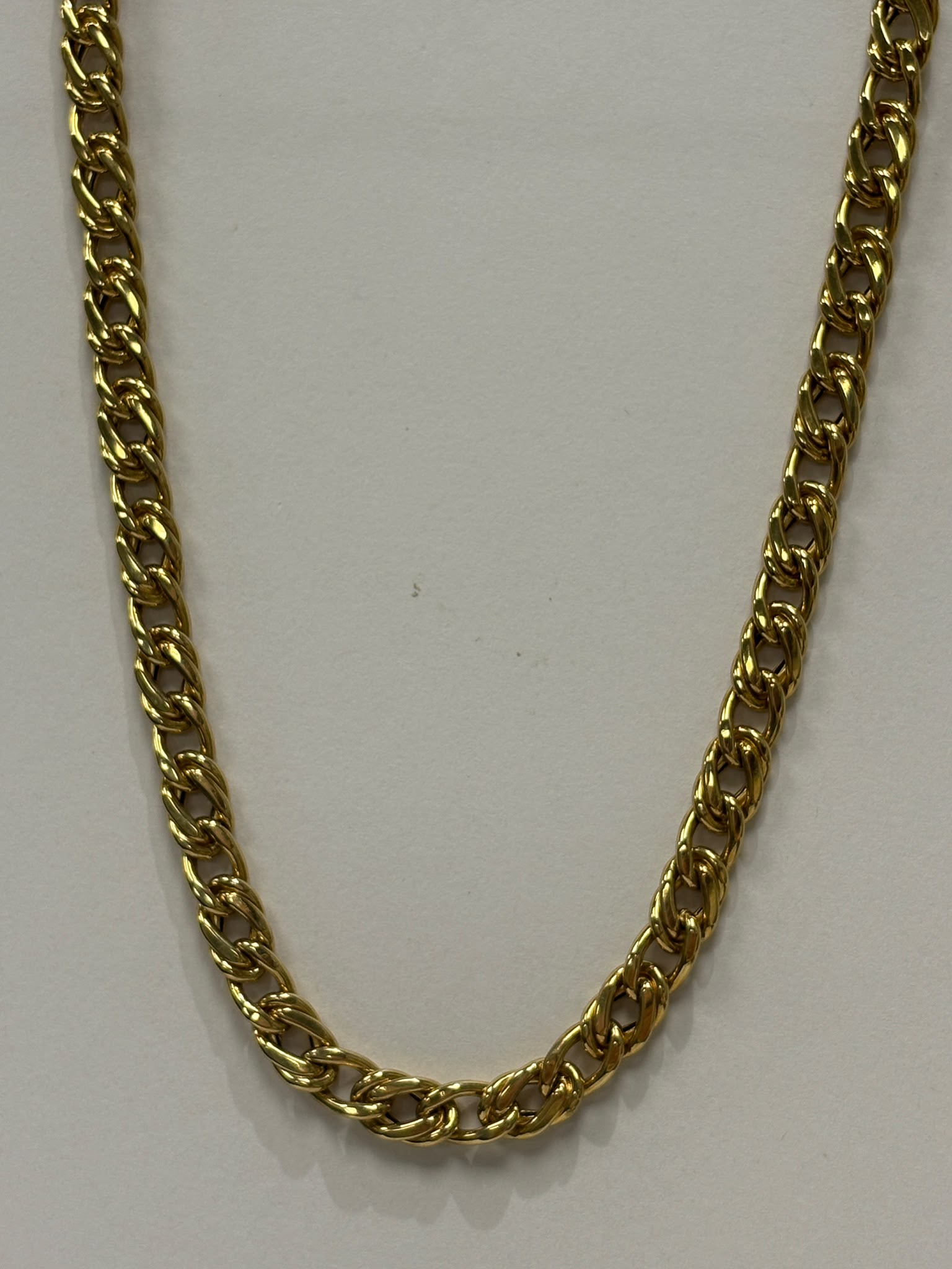18ct gold curb chain, double curb link necklace, statement gold chain, heavy 18ct gold necklace, pre-loved gold chain UK, second hand 18ct gold chain Harrogate, 18 inch gold necklace, vintage gold curb chain