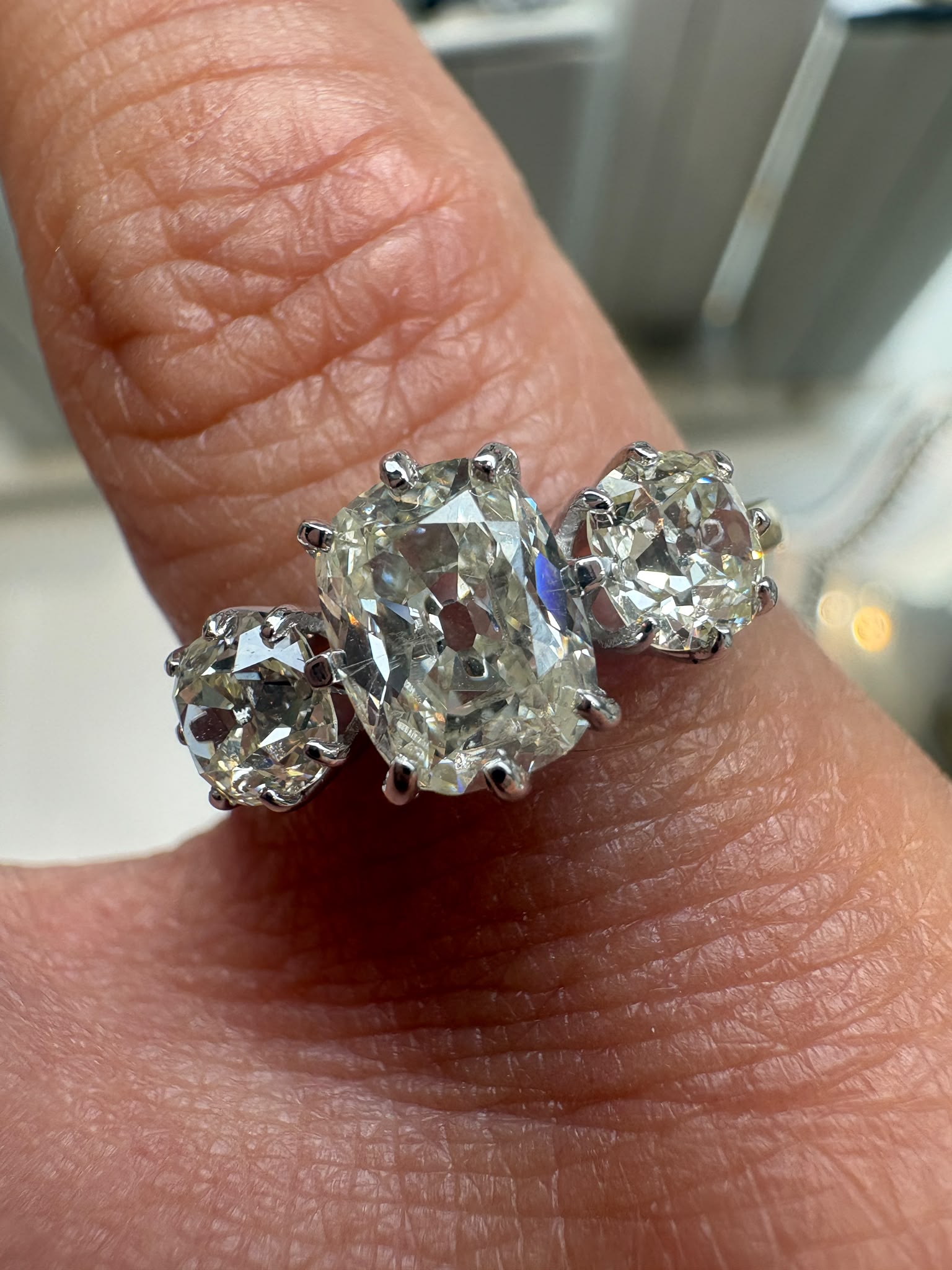 second hand old mine cut diamonds 1.62ct set on 18k yellow gold platinum head Harrogate jewellers 