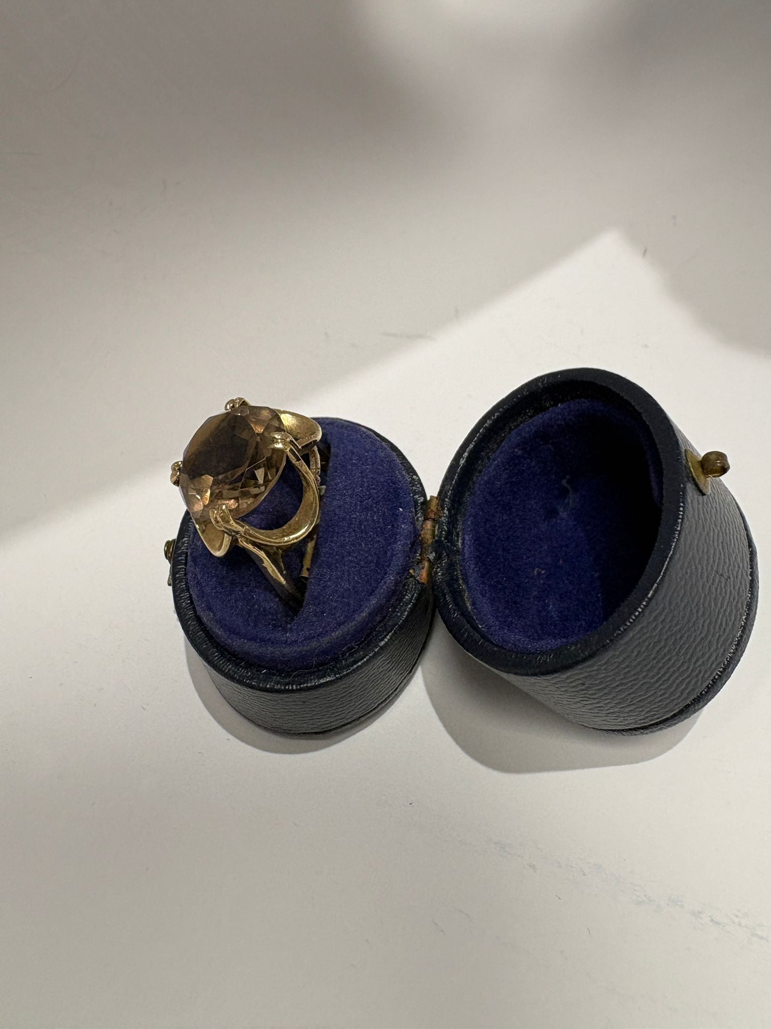 9k yellow gold ring brown stone second hand harrogate collection