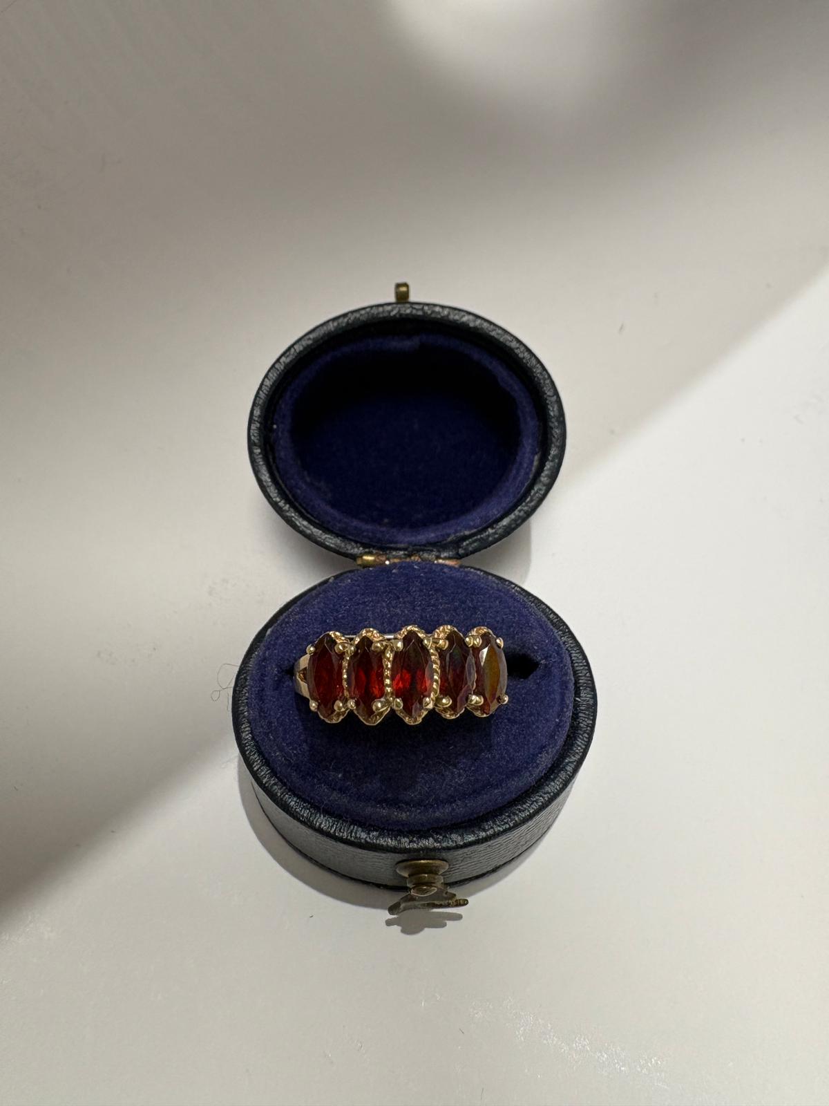 9k yellow gold garnet ring second hand harrogate jewellers 