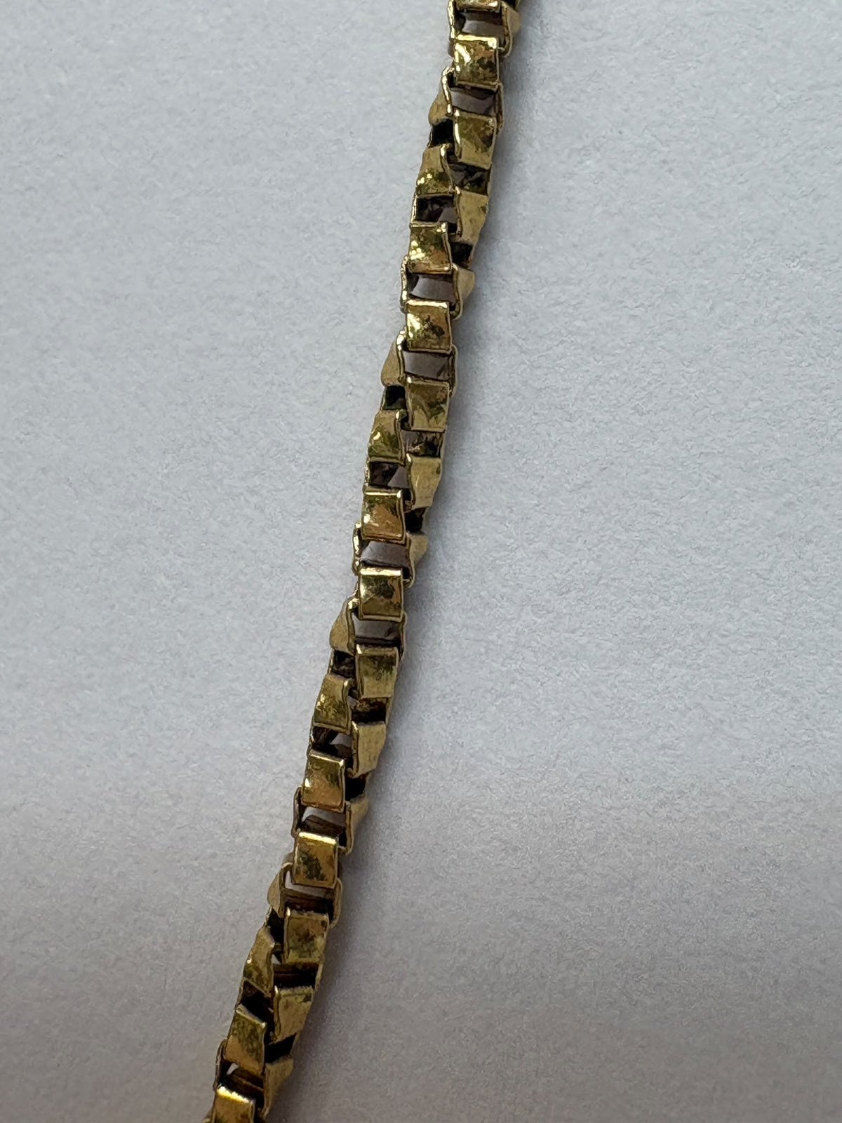 Harrogate Jewellers 18ct gold chain, box chain necklace, pre-loved 18ct gold necklace, second hand 18ct gold chain UK, fine gold box chain