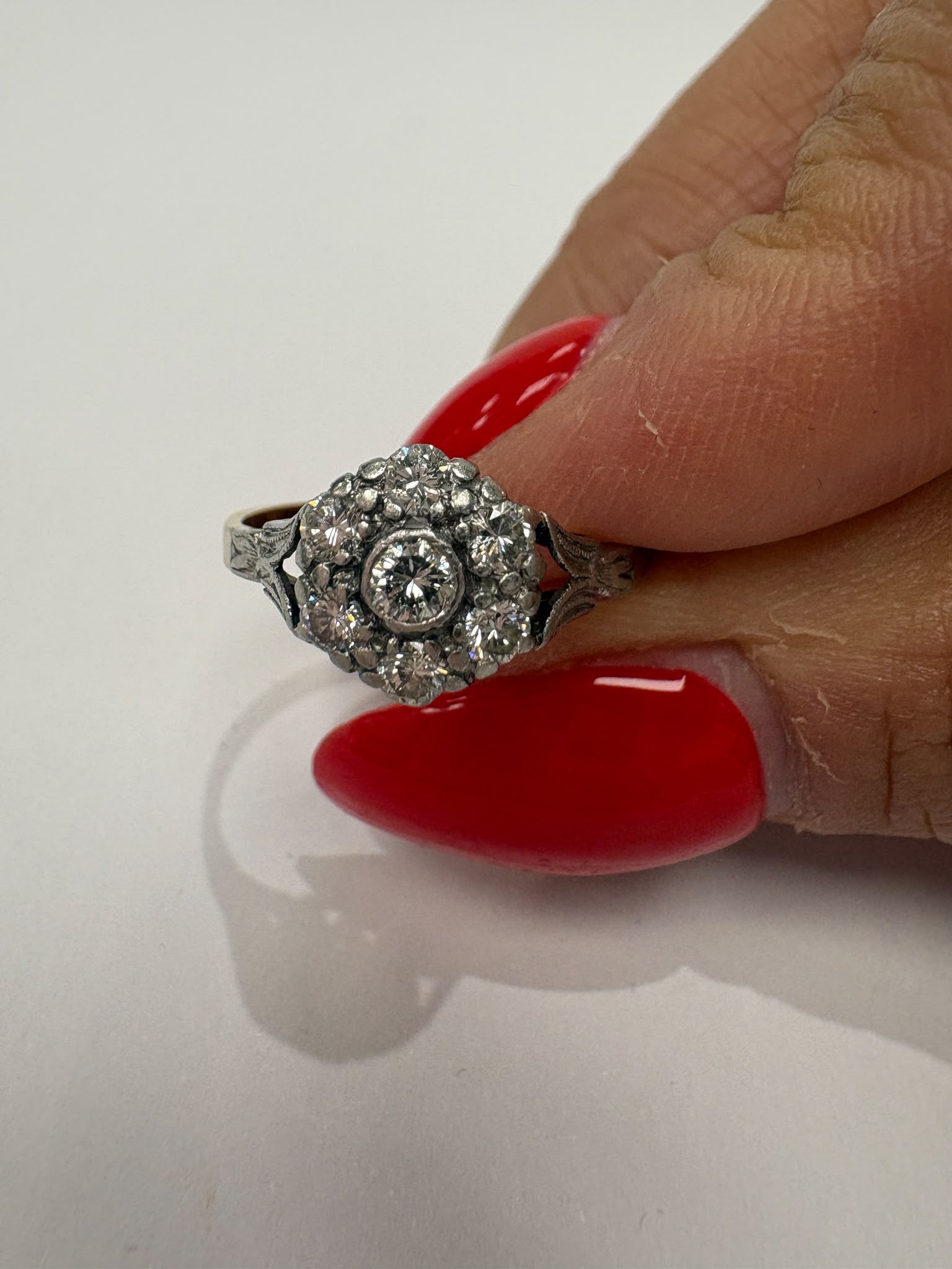 vintage ring, diamond cluster ring, pre-loved jewellery, 18ct gold ring, second-hand engagement ring, daisy cluster ring, vintage diamond ring Yorkshire, antique-style ring Harrogate