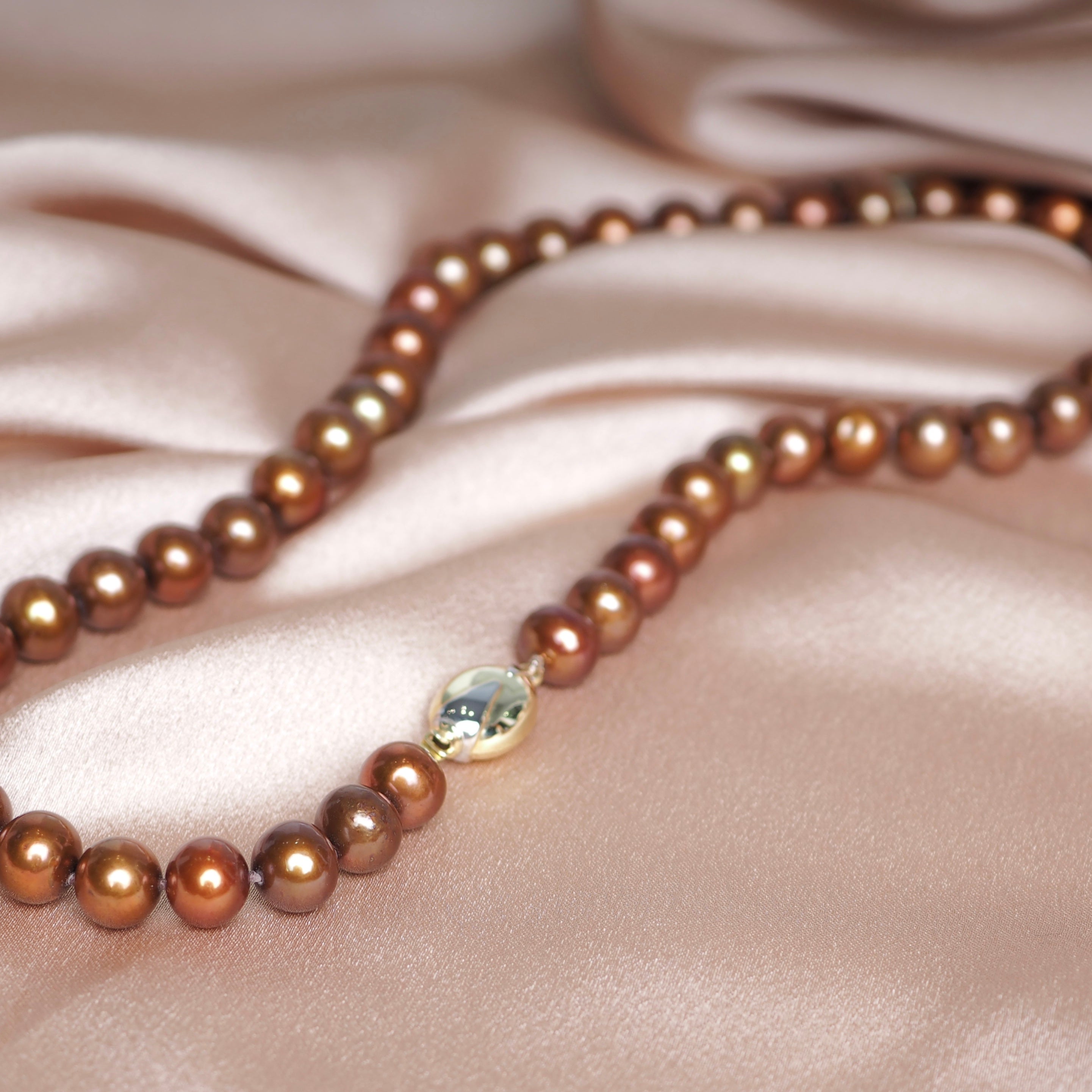 CHOCOLATE PEARL NECKLACE